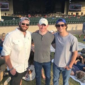 Meet your Posher, Cameron